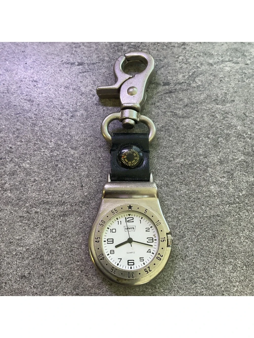 Levi's Carabiner Pocket Watch Men 37mm Silver Tone Case With White Dial B-K